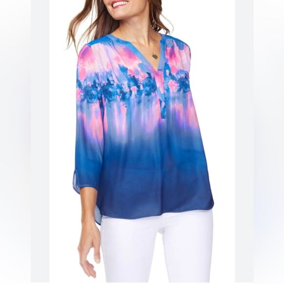 NYDJ Tops - Curves 360 By NYDJ Women’s Perfect Blouse in Miami Shoreline Size M